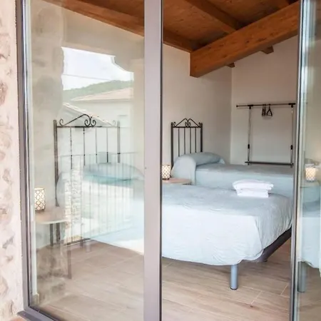 La Cabanya Planella Holiday home La Vall de Bianya