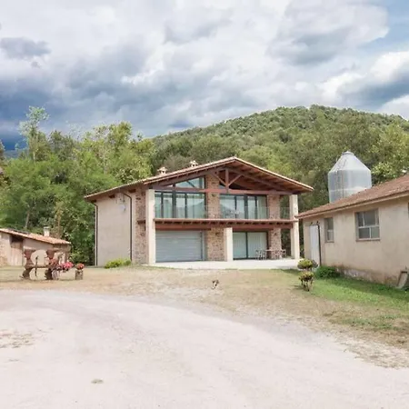 La Cabanya Planella Сasa de vacaciones La Vall de Bianya